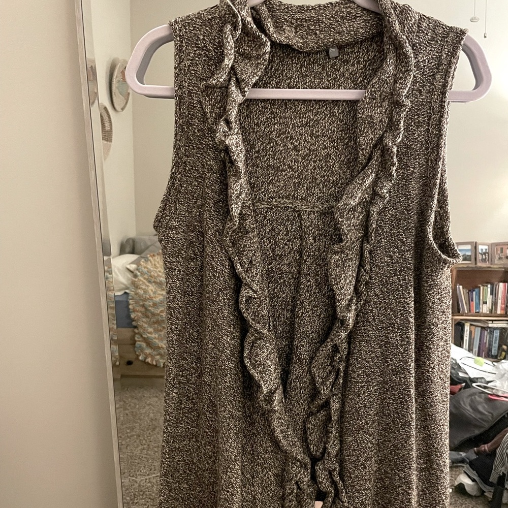 Sleeveless Cardigan